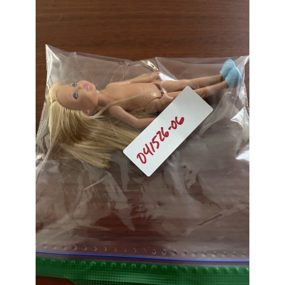 2010 Mattel Chelsea Doll Barbies Little Sister Blue Eyes - Blonde Hair 5